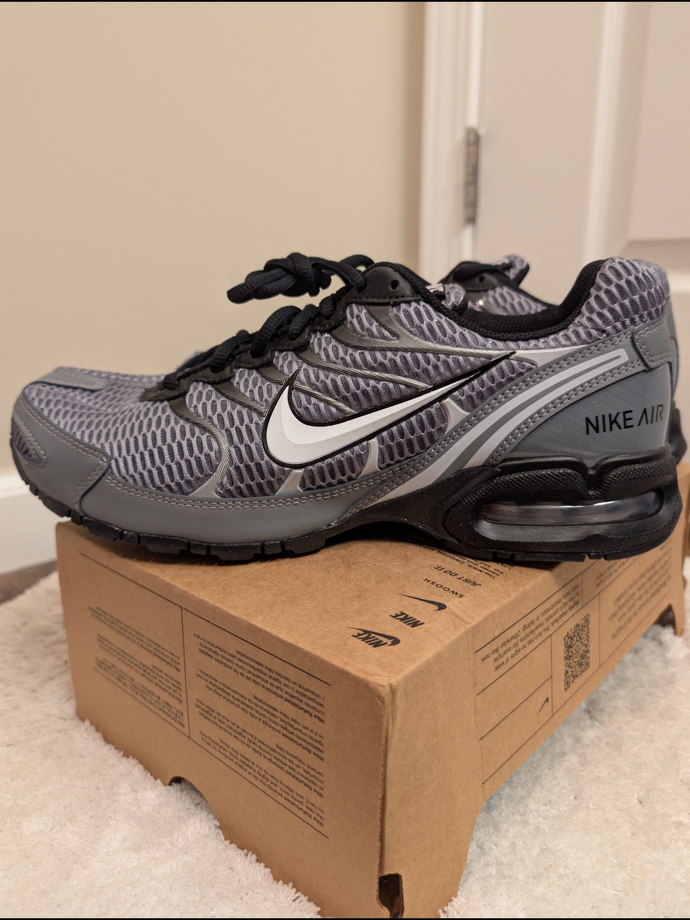 Nike Air Max Torch 4 Gray/Black/White Brand New Without Box